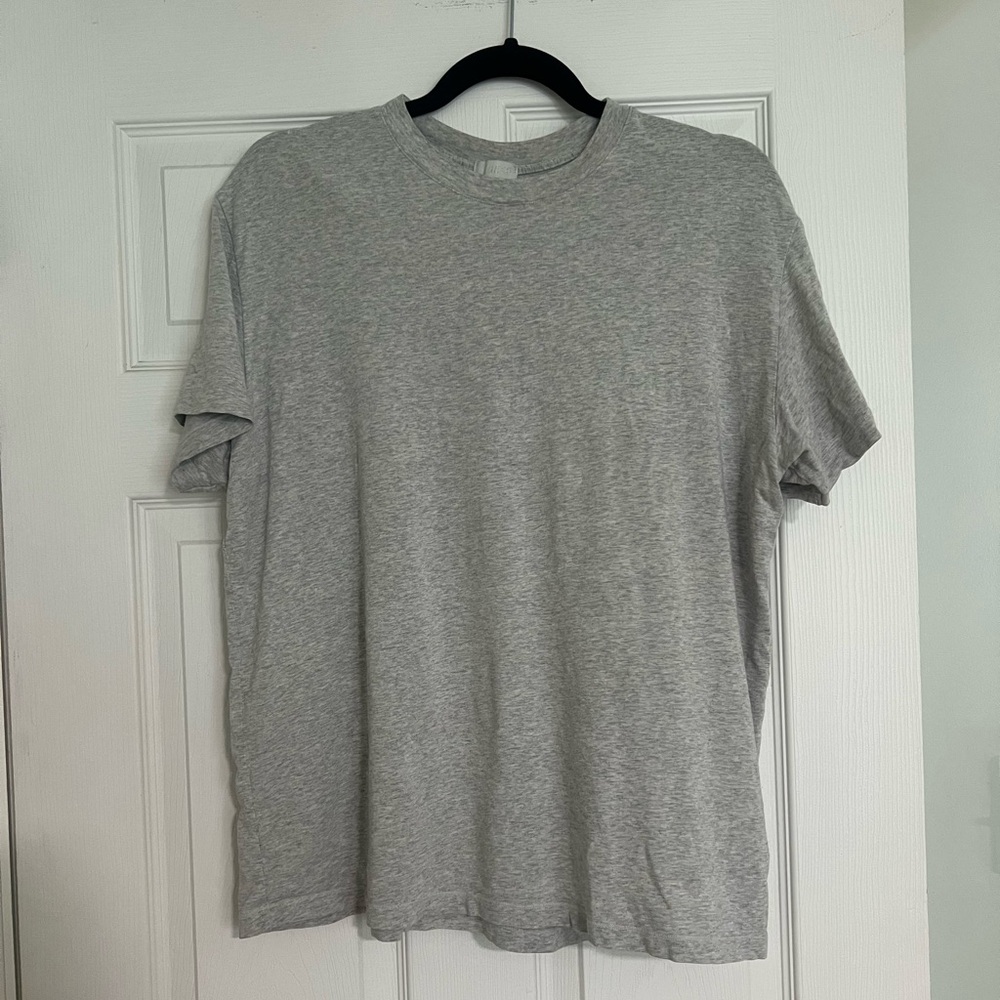 Skims Boyfriend T-Shirt in Light Heather Grey
